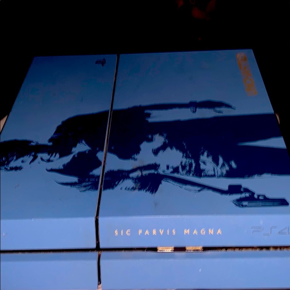 LIMITED EDITION PS4-